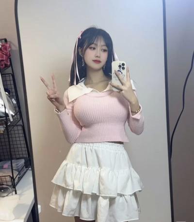 惊现巨乳少女