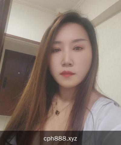 性感的小少妇
