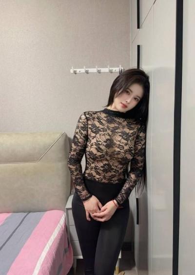 上城反差肥臀雅琪