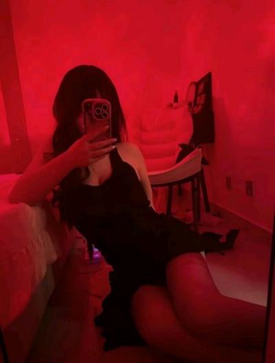 龙岗诱惑风骚性感小姐姐-晓晓