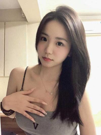 坪山新人真人真照可爱极品大学生-丽莎
