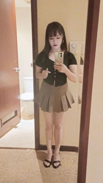 大奶水多姐姐小艺