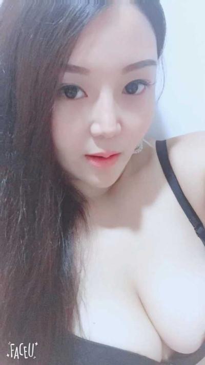 花都D杯波霸奶茶妹