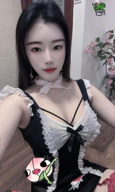 龙岗性感女仆青青