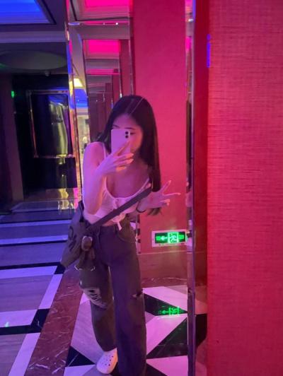 任美女蹂躏心堪情愿啊。