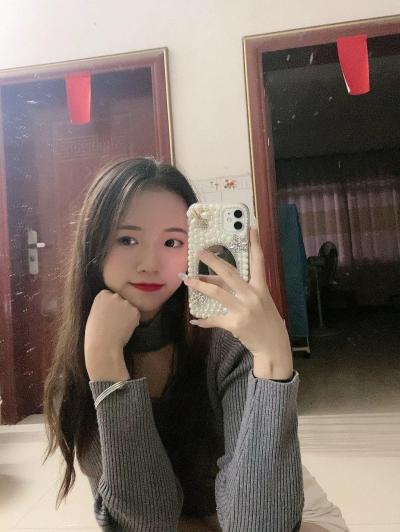 南平硕硕爱笑的妹子，大长腿口活好