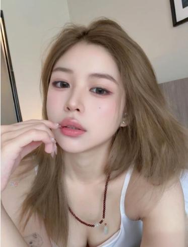 光明区00后少女初次下海-琪琪