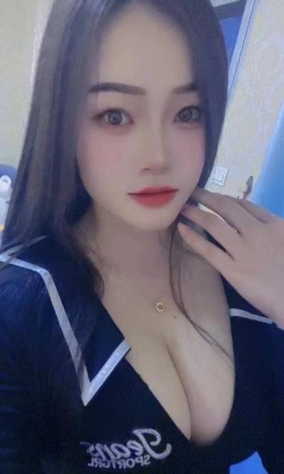 青岛丰满圆润大奶老师