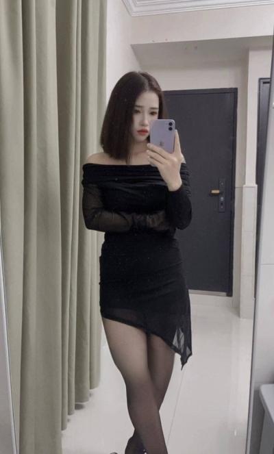 短发气质小姐姐