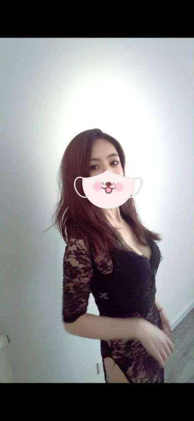 市区美丽性感小少妇