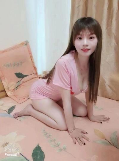 花都性感丰满辣妹服务-羽儿