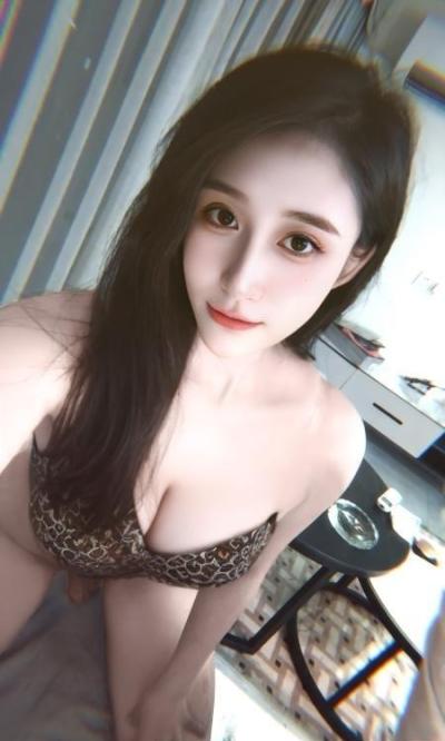 可拍AV舌吻骚妇