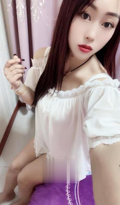 制服风骚水多美女