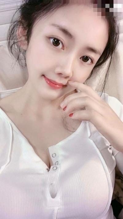 蜜桃多汁兼职御姐