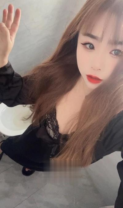 滨江清纯邻家小美女