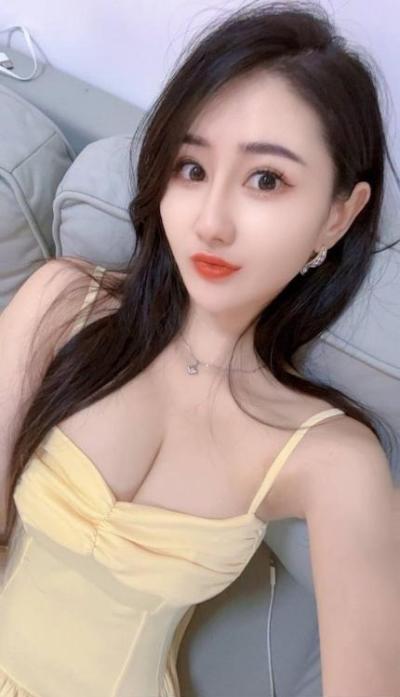 个人气质美女大美美